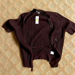 Van Heusen Short Sleeve Burgundy Cardigan with Ruffles Size Medium